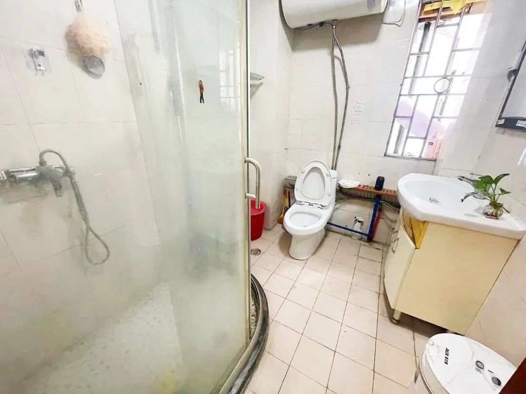 天河北总价520万 | 金富苑 ，76平，南向两房、全明户型、厅出大阳台！