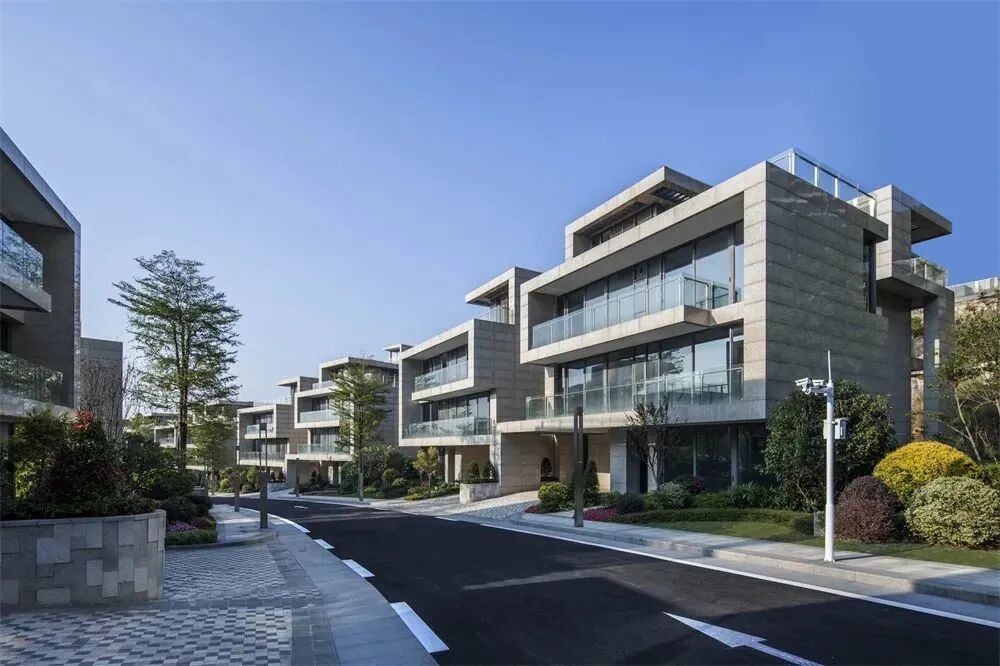 白云**，新天半山墅独栋别墅413到445方