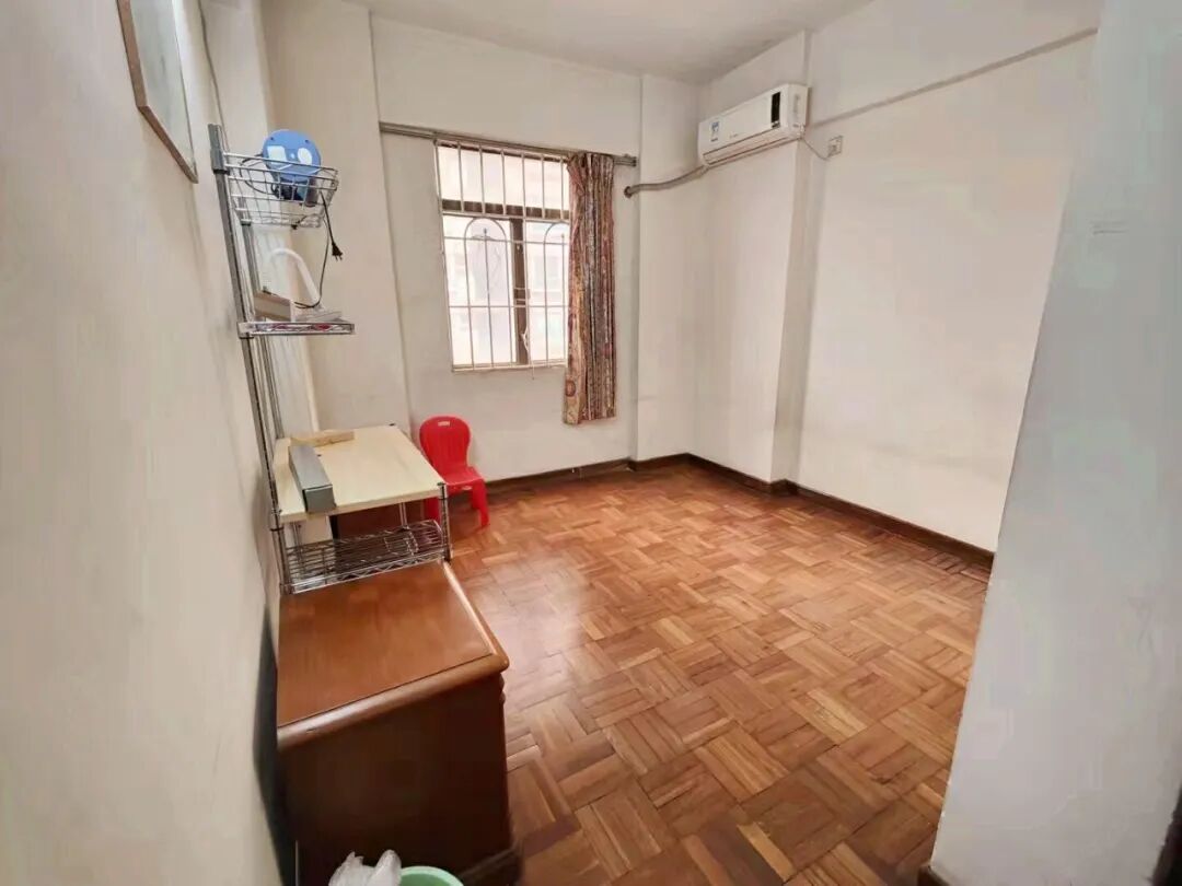 天河北总价800万 | 太阳广场，99平，精装大三房、厅出阳台、通风采光非常好！