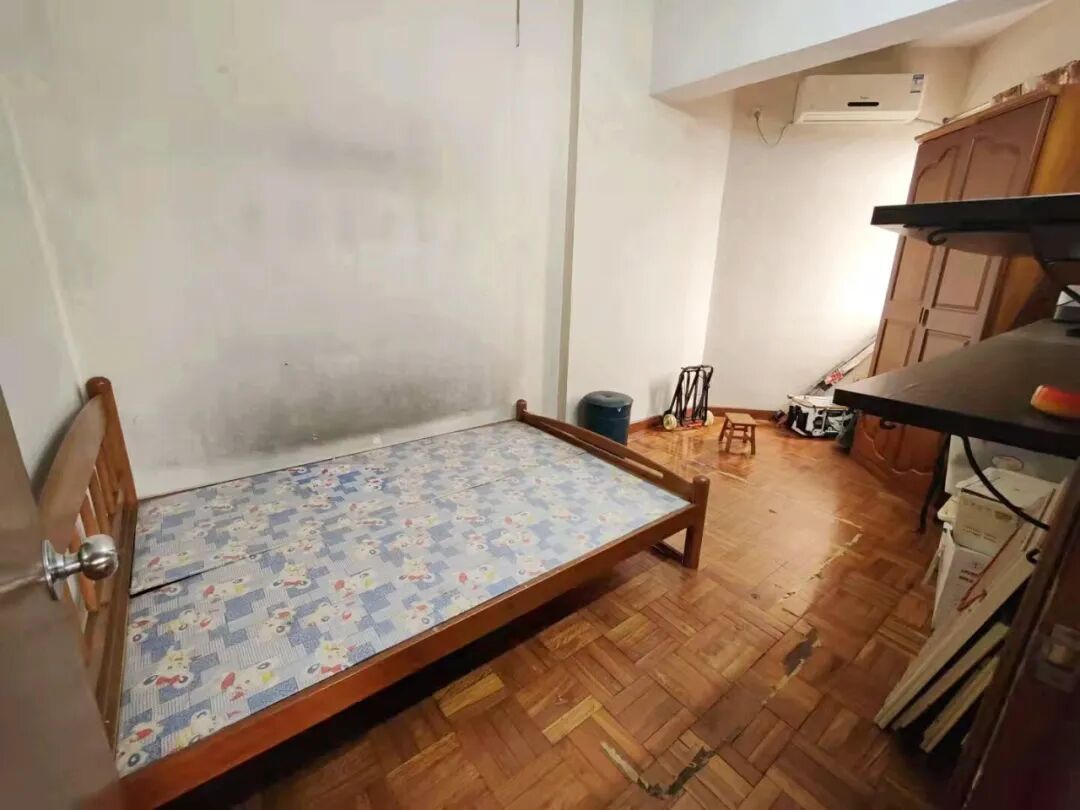 天河北总价800万 | 太阳广场，99平，精装大三房、厅出阳台、通风采光非常好！