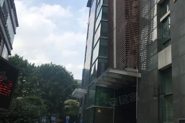 【二手笋盘】广州天河北金碧翡翠华庭，精装两房+户型方正，总价低