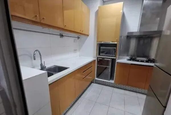 天河北二手房出售，天河新作，124平方，1168万！