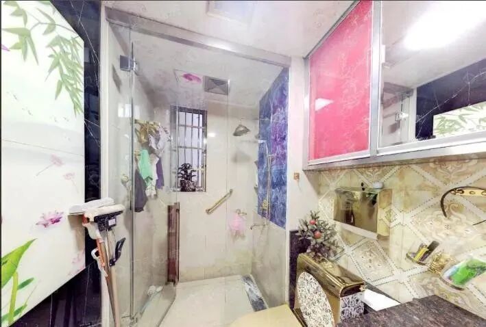 天河北二手房出售，新鸿基峻林，南向三房！