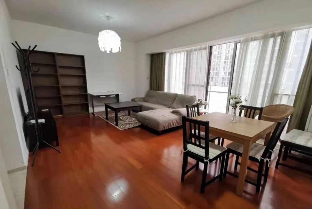 天河北二手房出售，天河新作，124平方，1168万！