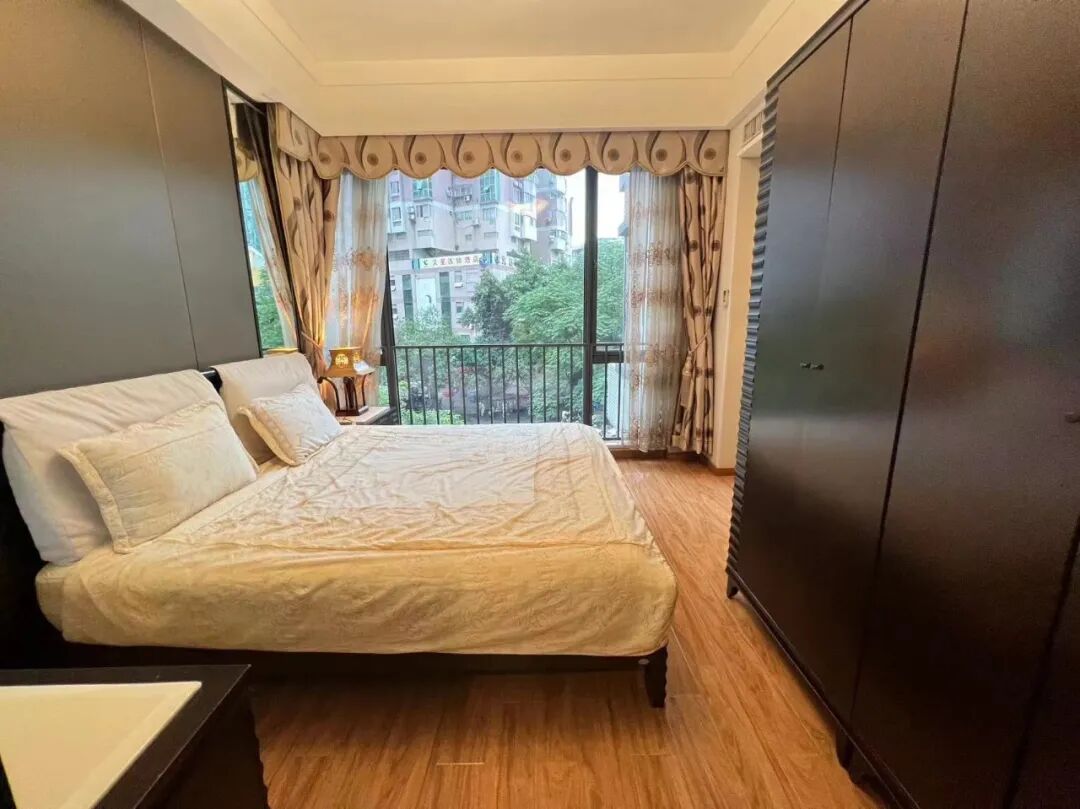 天河北总价1500万四房 | 瑞安创逸，140平，花园小区、近地铁！