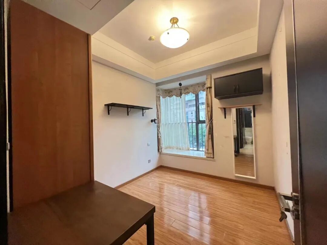 天河北总价1500万四房 | 瑞安创逸，140平，花园小区、近地铁！