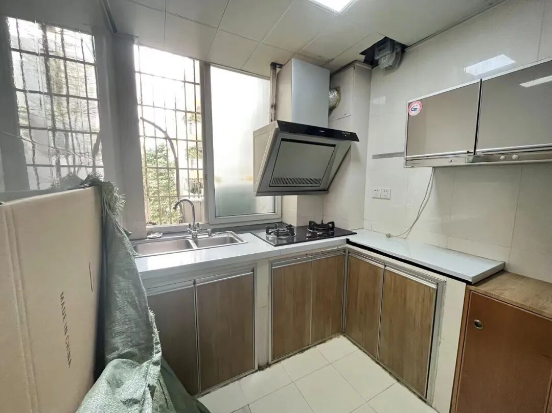 天河北二手房【龙口东小区】60平，总价330万！