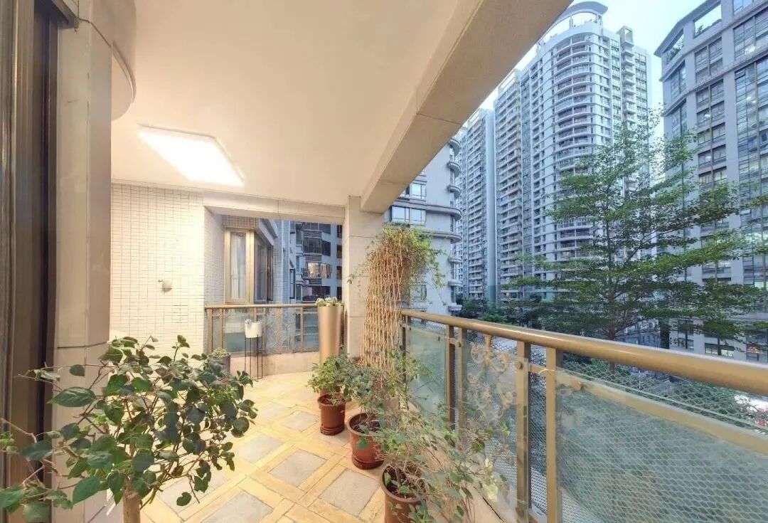 天河北二手房必看小区，富力天河华庭改善一步到位