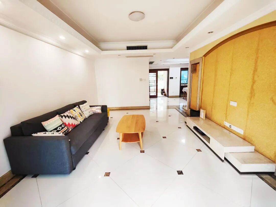 天河北二手房【银汇华庭】133平，总价1500万！