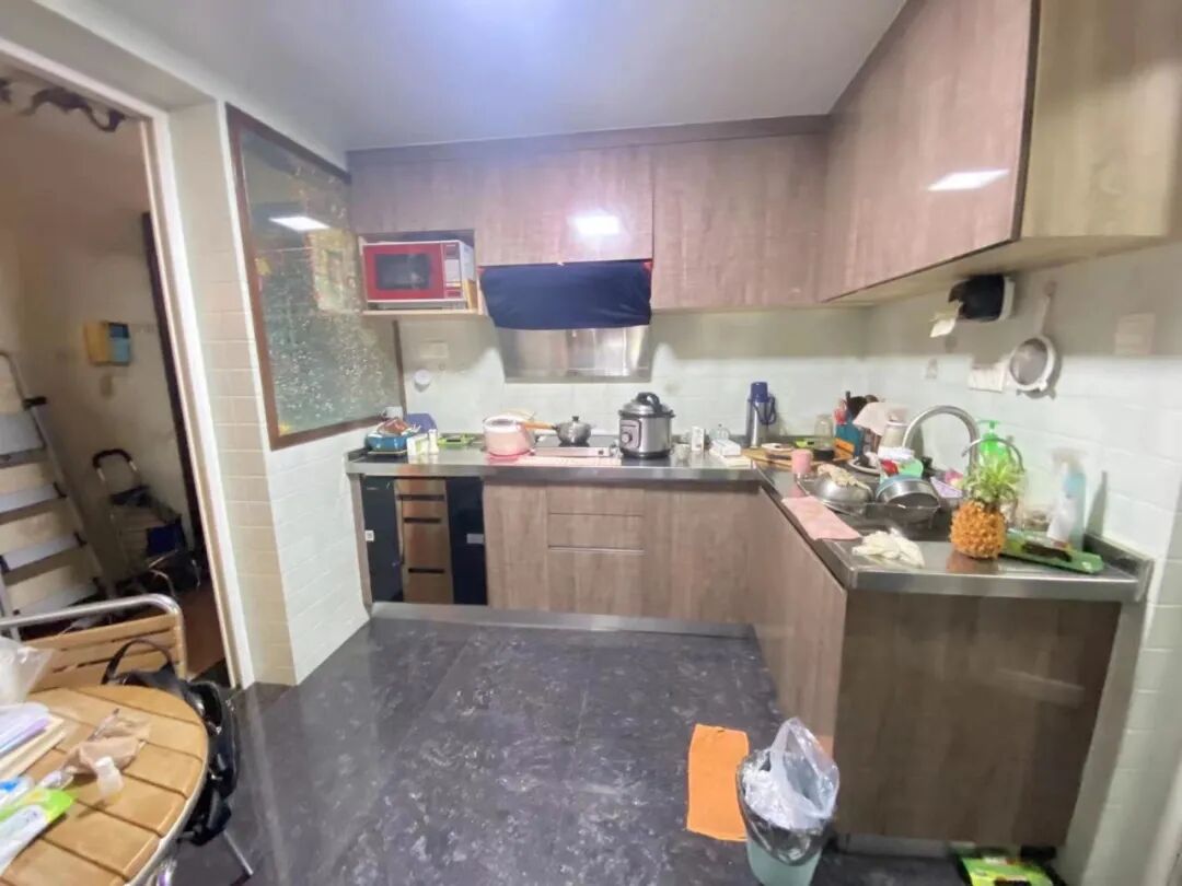 天河北总价990万两房 |  芳草园，98平大两房，双阳台、诚心出售