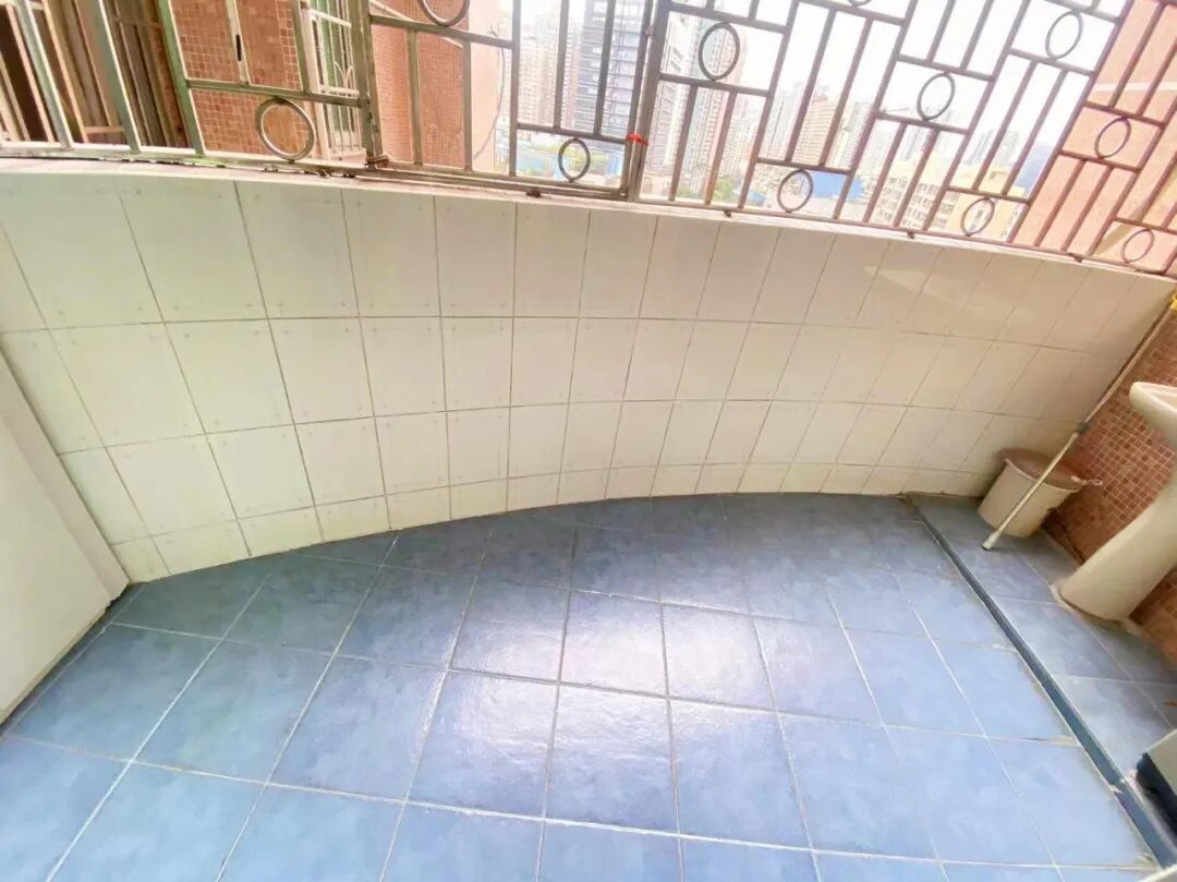 天河北二手房【瑞华大厦】78平，总价398万！