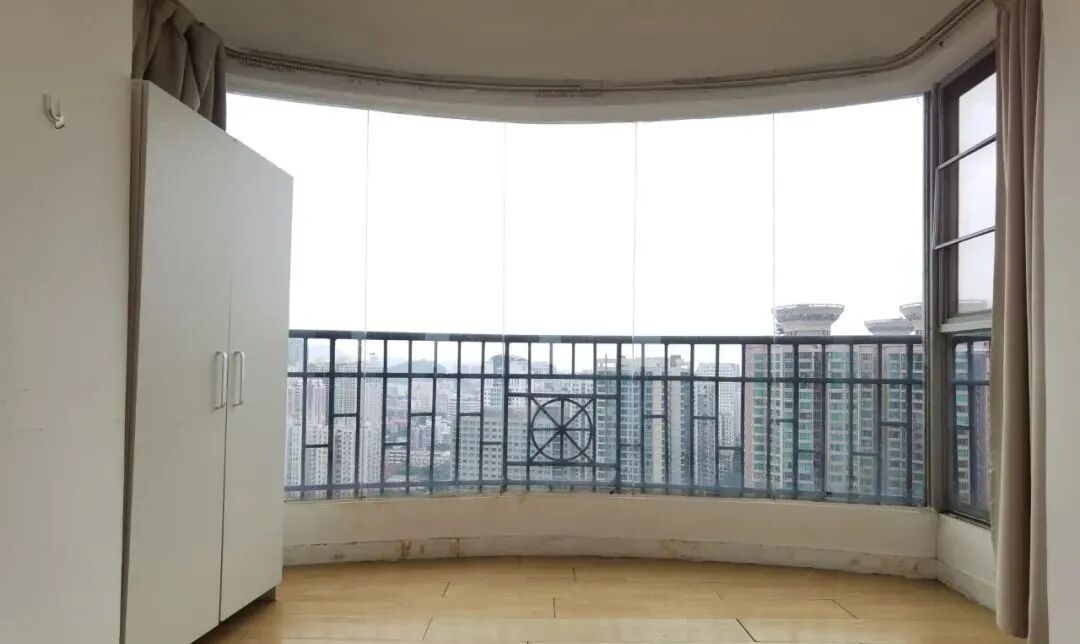 天河北二手房出售，聚龙阁97平方，580万！