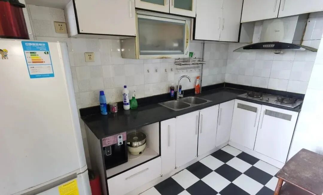 天河北二手房出售，聚龙阁97平方，580万！