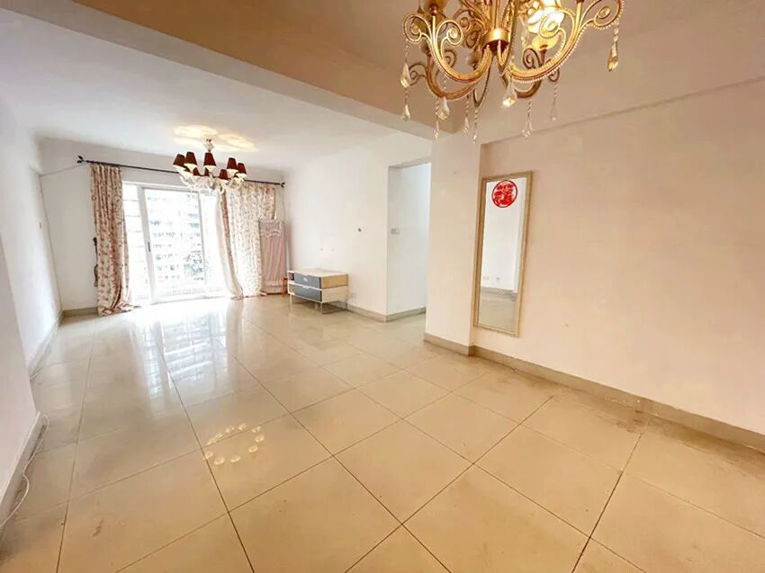 天河北总价1080万四房 |  鸿翔大厦，151平四房，管理严格、业主急售