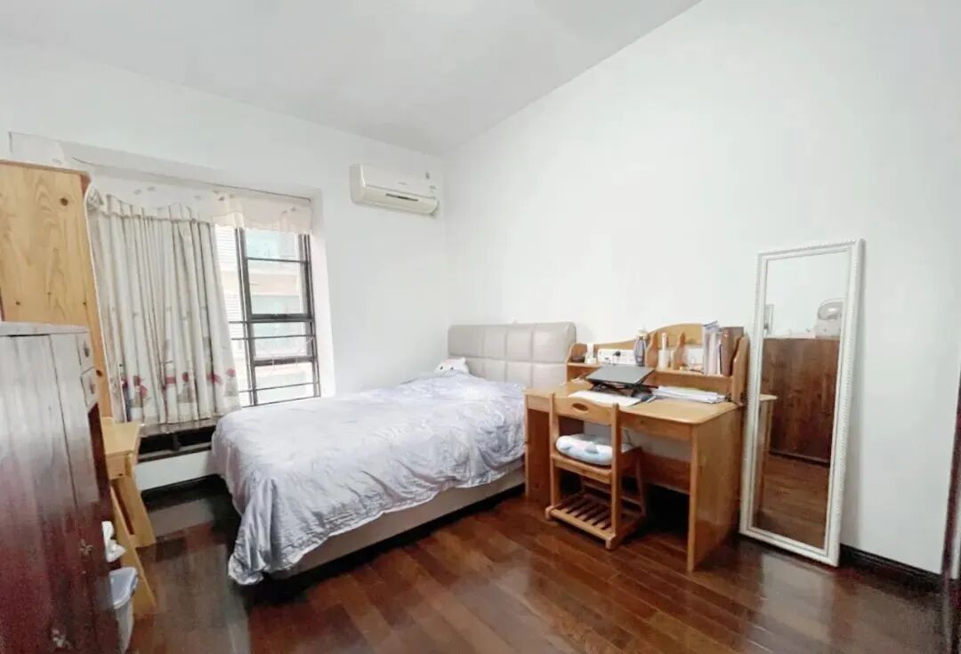 天河北二手房【芳草园】126平，总价1480万！