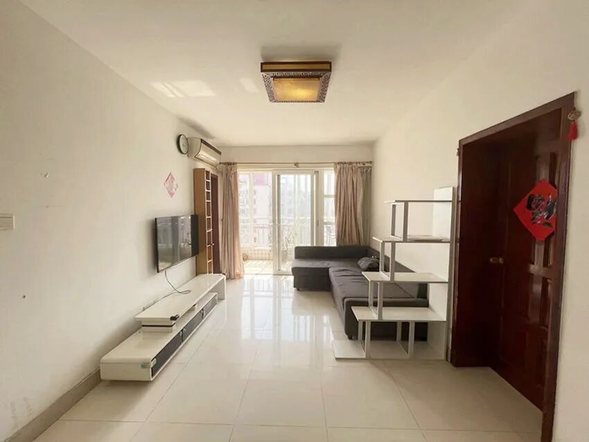 天河北总价520万两房 |  金润大厦，72平两房，户型方正、诚心出售！