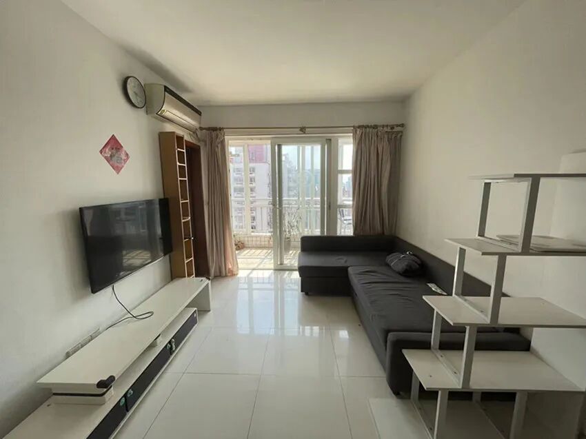 天河北总价520万两房 |  金润大厦，72平两房，户型方正、诚心出售！