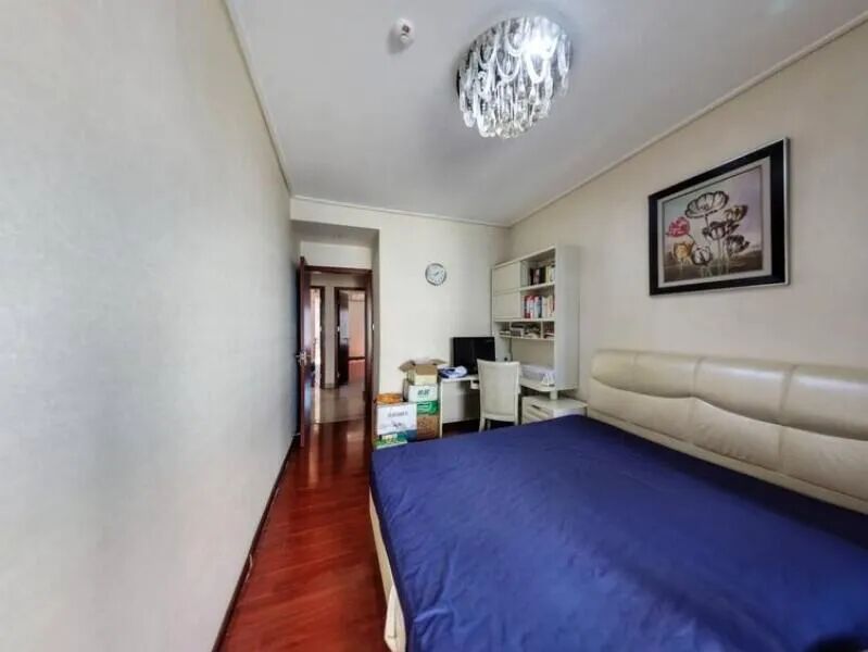 天河北总价1870万 | 保利中宇广场，151平，厅出大阳台、楼龄新、户型实用、业主急售！