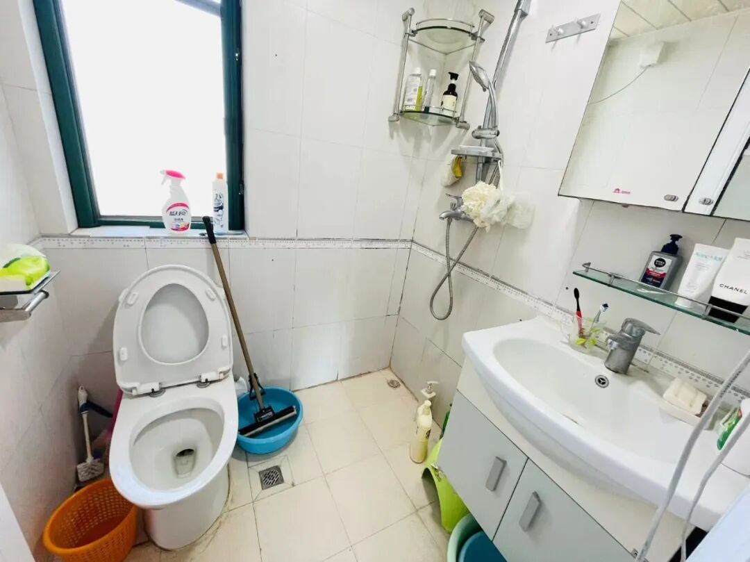 天河北总价548万两房 | 金碧翡翠华庭，70平，过五*，南北对流，业主急售！