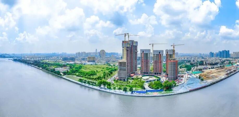 千万豪宅集体“飙车”！在广州，谁来“破圈”出击？