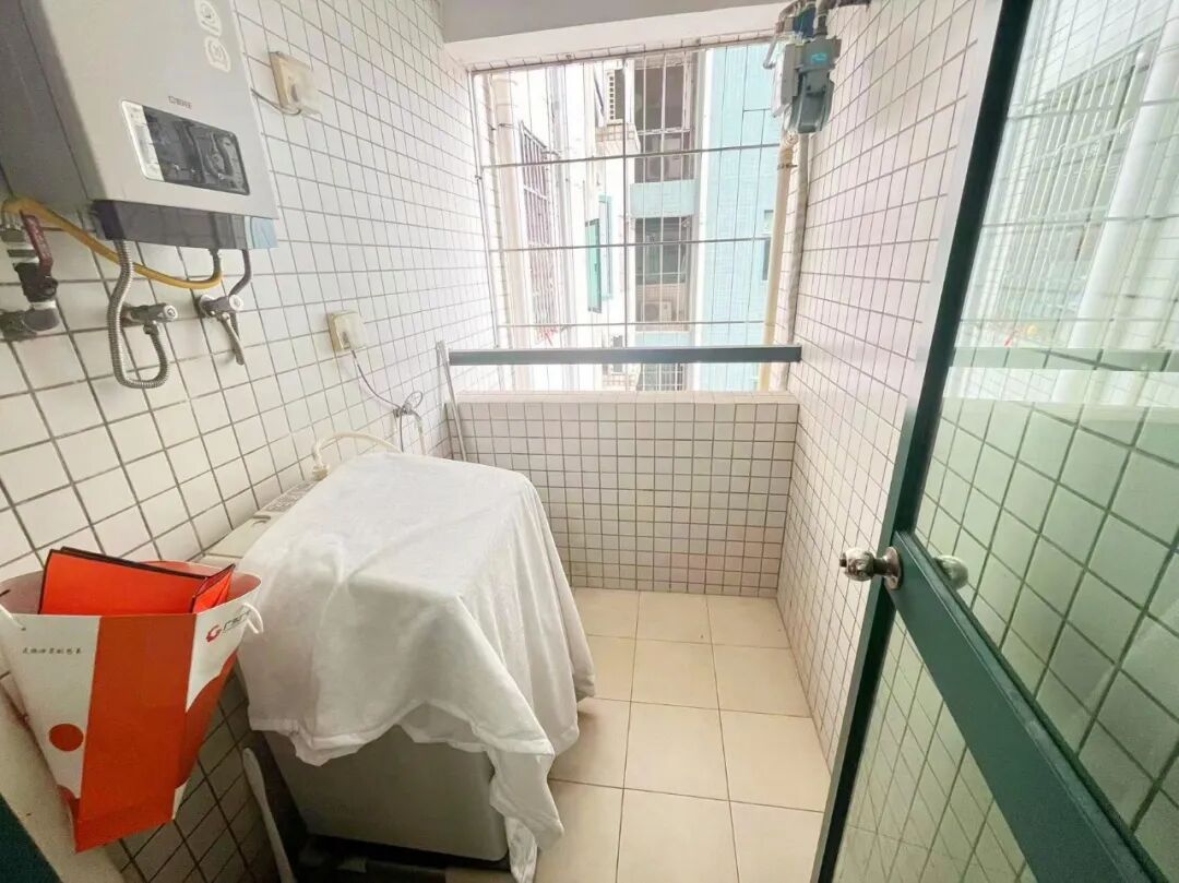 天河北二手房【金碧翡翠华庭】79平，总价680万！