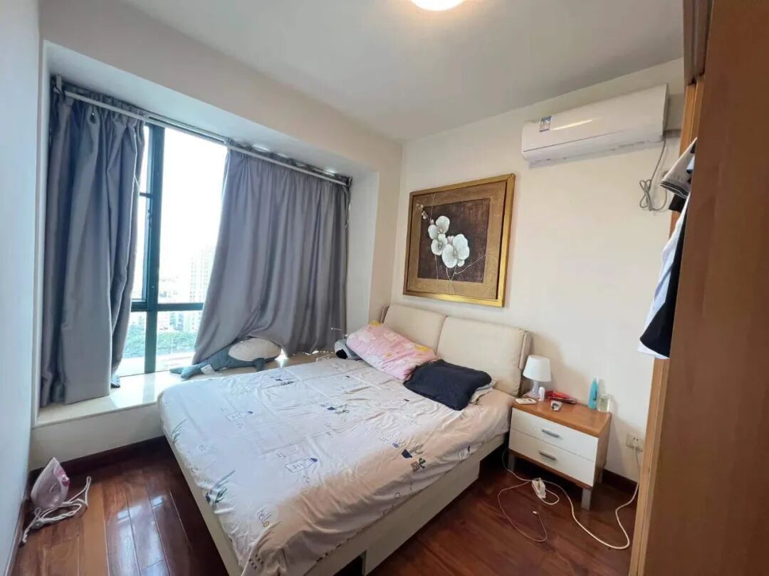 天河北总价550万两房 | 金碧翡翠华庭，74平，无抵押、诚心出售！