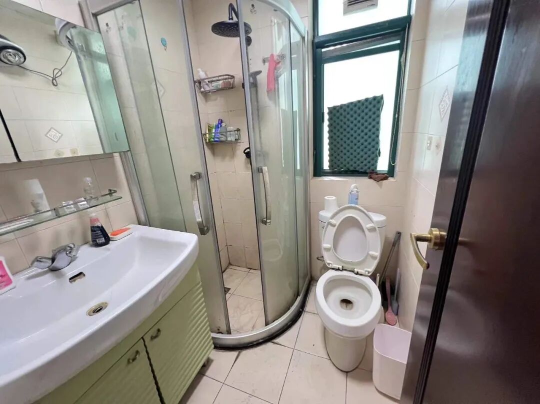 天河北总价550万两房 | 金碧翡翠华庭，74平，无抵押、诚心出售！