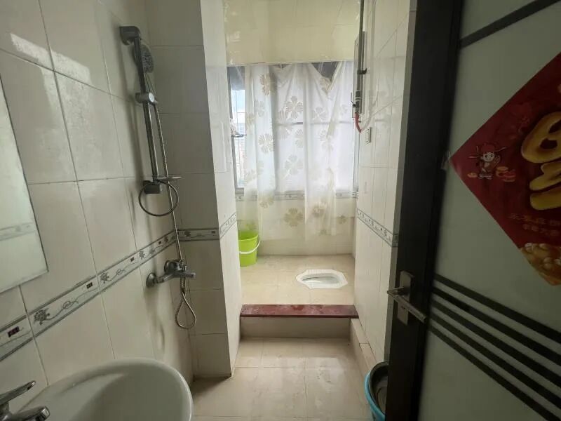 天河北总价430万 | 水利学院，70平三房，南向、诚心出售！