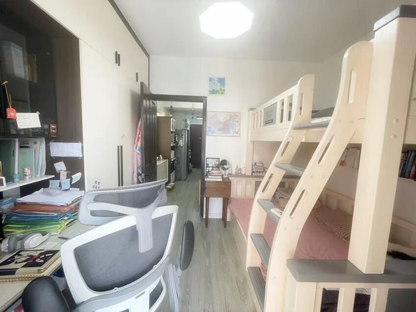 天河北总价310万 | 鸿翔大厦，42平，近地铁、业主诚心出售！