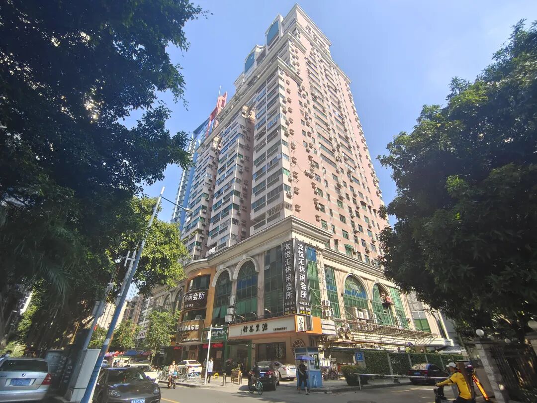 天河北二手房出售，御华苑，102平，总价760万！