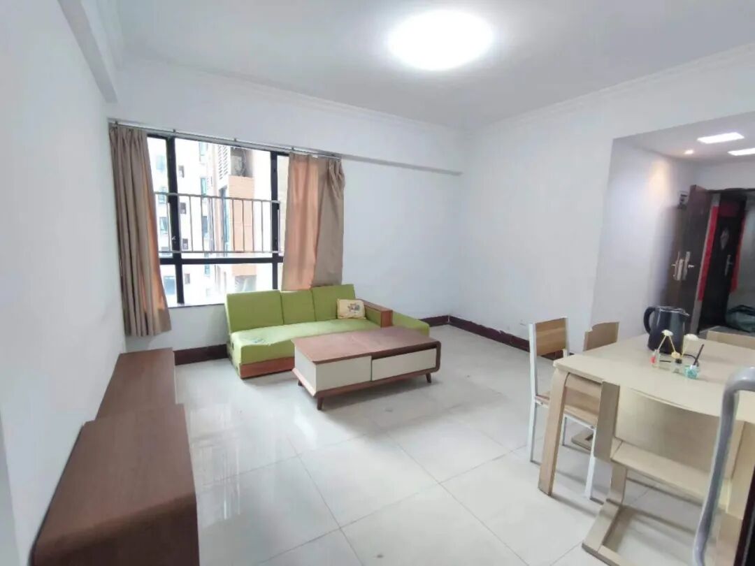 天河北总价758万三房 | 芳草园，92平精装大三房，业主诚心出售！