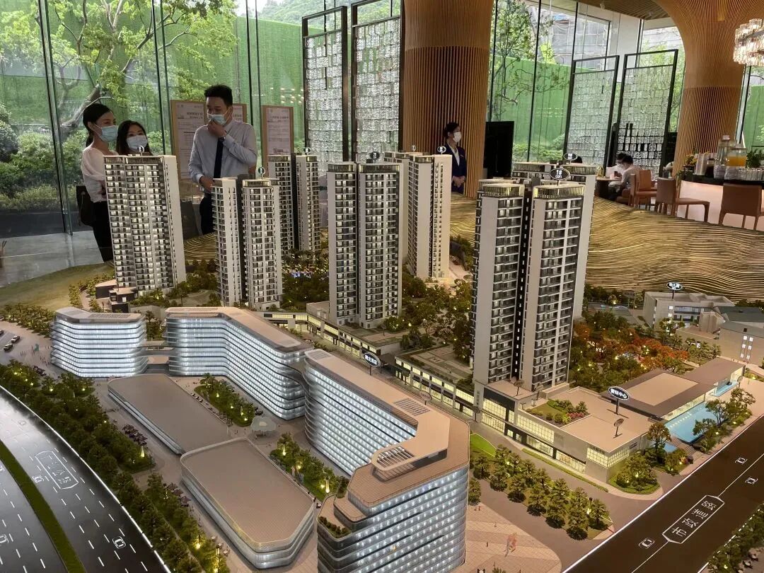 广州黄埔信达花语天宸总价450万即可上车！*推97-168㎡三*四房