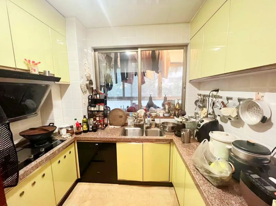 天河北二手房【银汇华庭】133平，总价1380万！