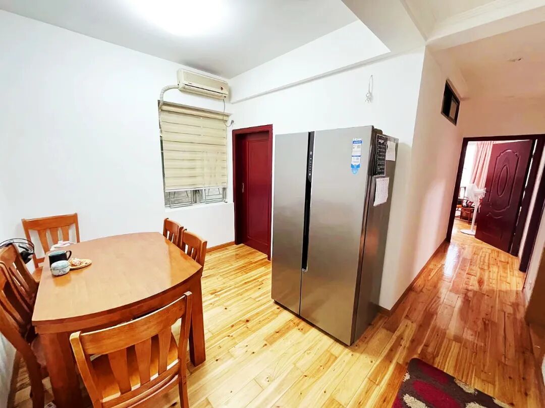 天河北总价1000万三房 |  华标广场，109平三房，花园小区、近地铁