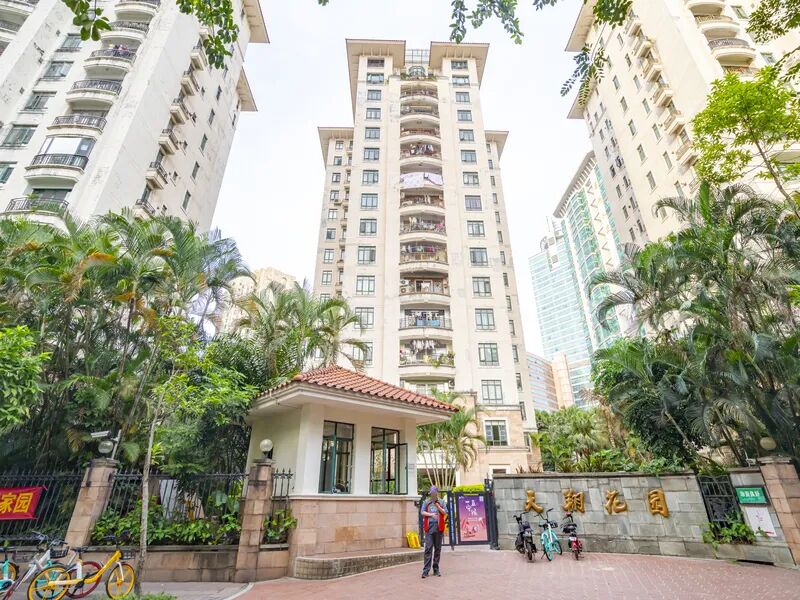 天河北二手房出售，天翔花园，164平，1350万！