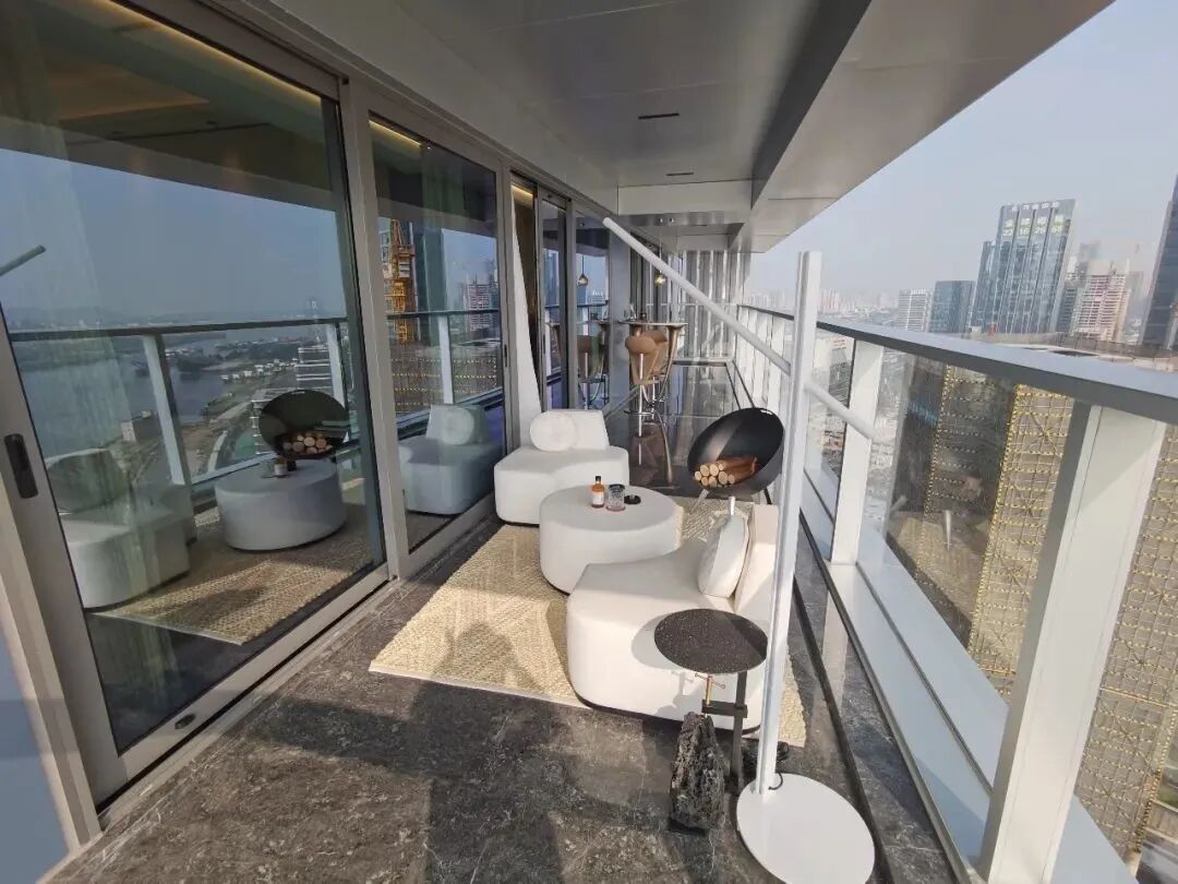 珠光金融城壹号新推出255-311平江景叠墅，均价高达20-25万/平?