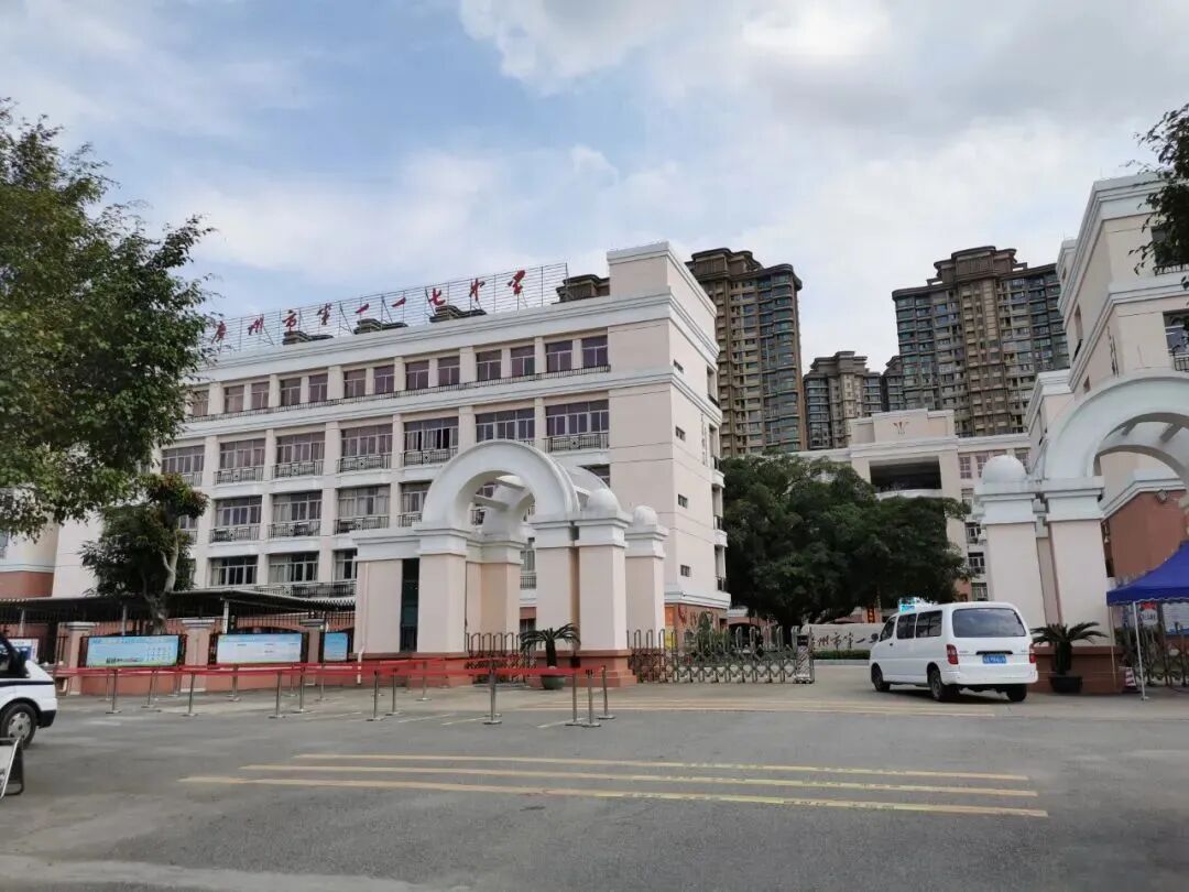 保利翔龙天汇加推84㎡户型，总价不到400万!