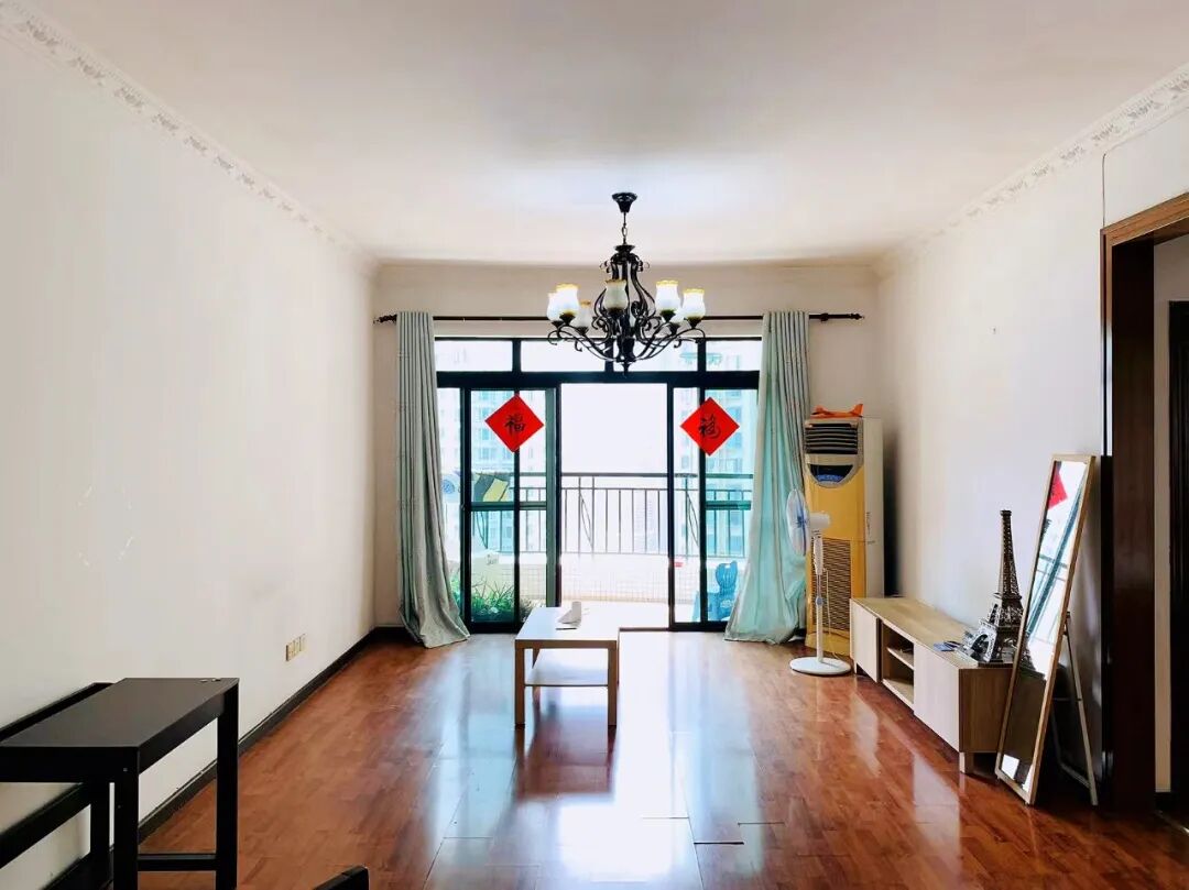 天河北总价1600万 | 芳草园，128平四房， 舒适南向，业主急售！