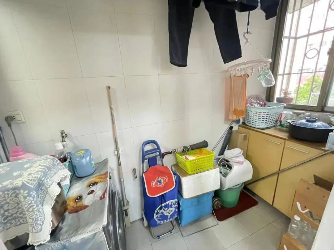 天河北总价560万三房| 金田花苑，76平三房，满五*、有学位、无贷款