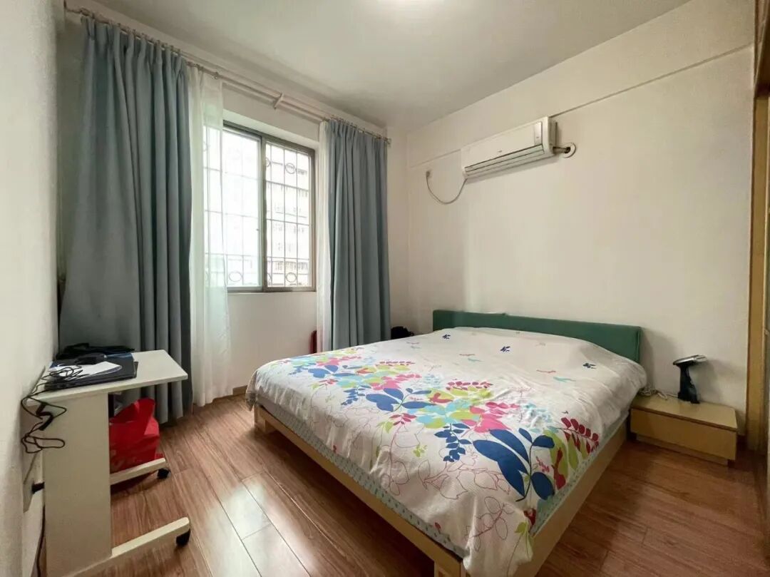 天河北总价560万三房| 金田花苑，76平三房，满五*、有学位、无贷款