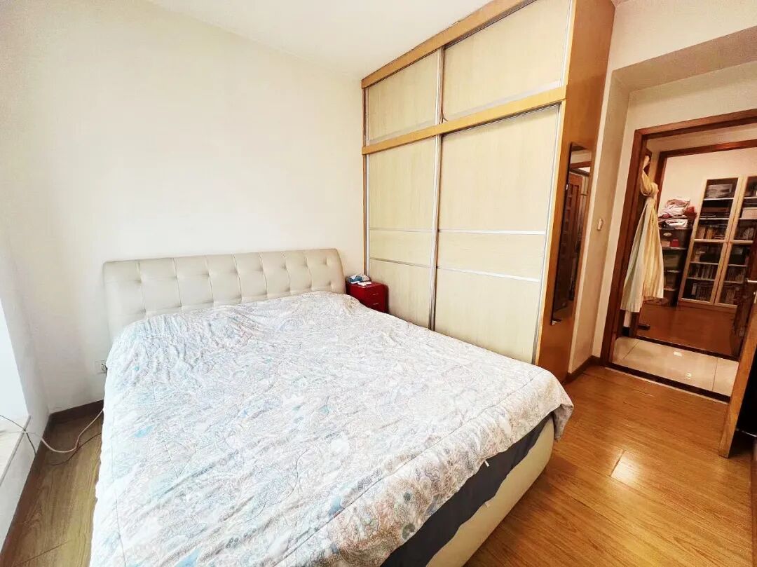 天河北总价850万 | 金碧翡翠华庭，85平大两房房，产权清晰、诚心出售！