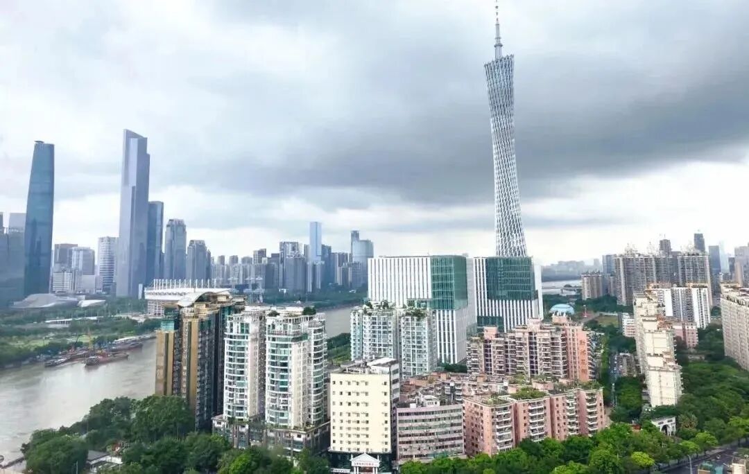 侨鑫保利汇景台 125-360㎡！符合400位老板的要求！