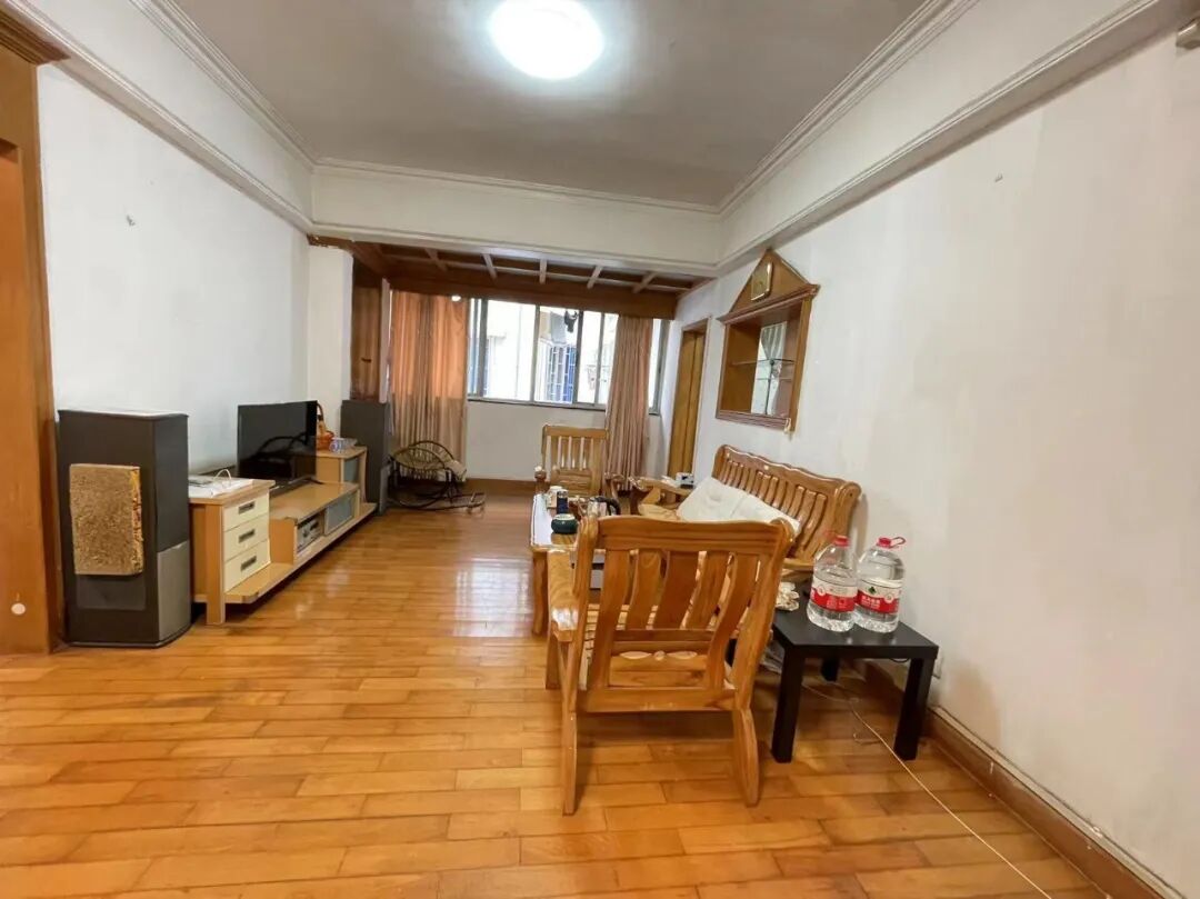 天河北总价490万 | 金田花苑，74平，过五年*、无占学位、无贷款！