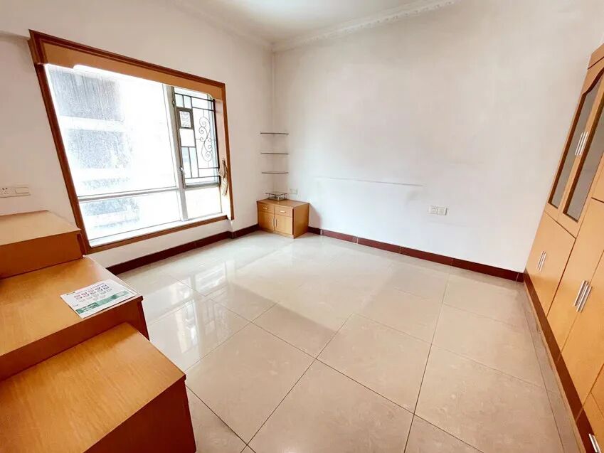 天河北总价1260万 | 华标广场，165平四房， 舒适南向，户型方正！