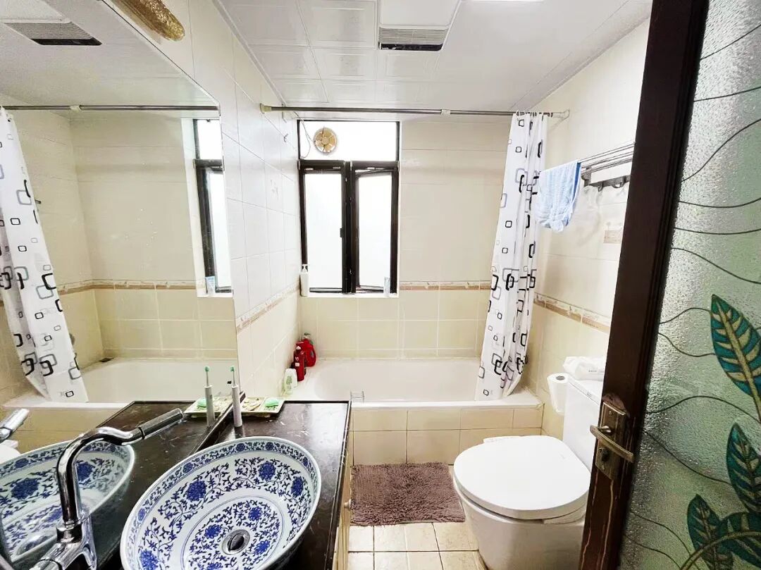 亮点好房编辑看过此房，面积为123㎡，为天河北少有闹中取静户型!