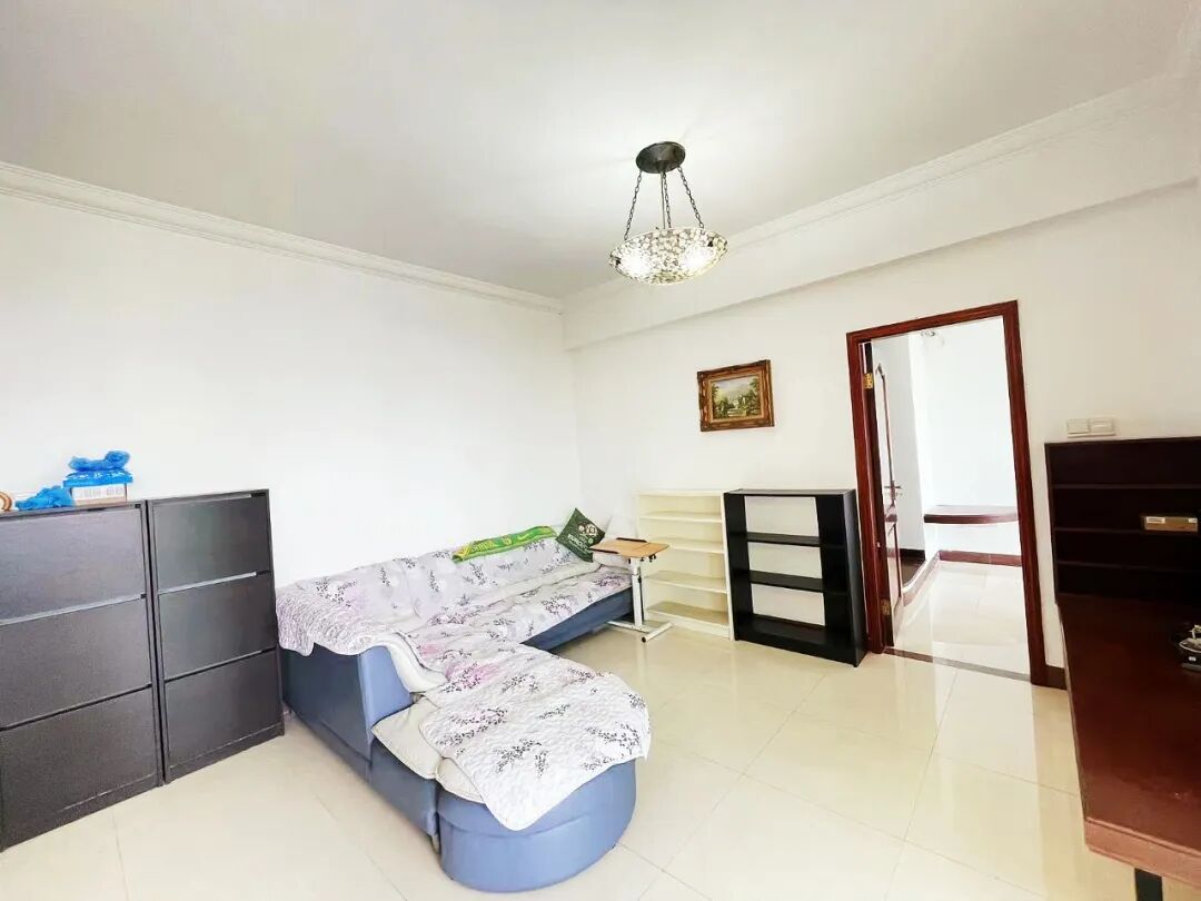 天河北总价835万 | 芳草园，83平两房，花园小区，业主急售！