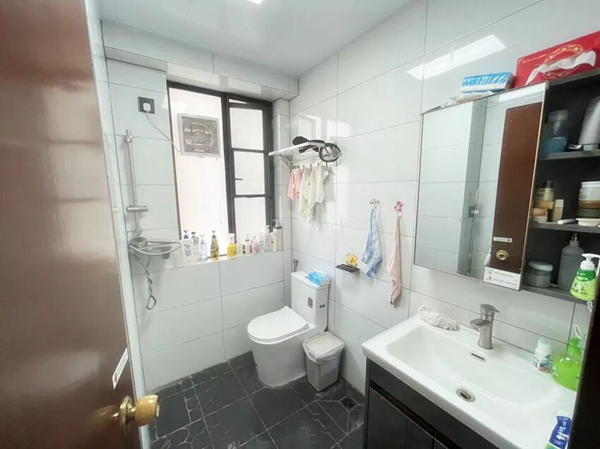 天河北总价508万 | 瑞华大厦，76平三房，学位不被占用，业主急售！