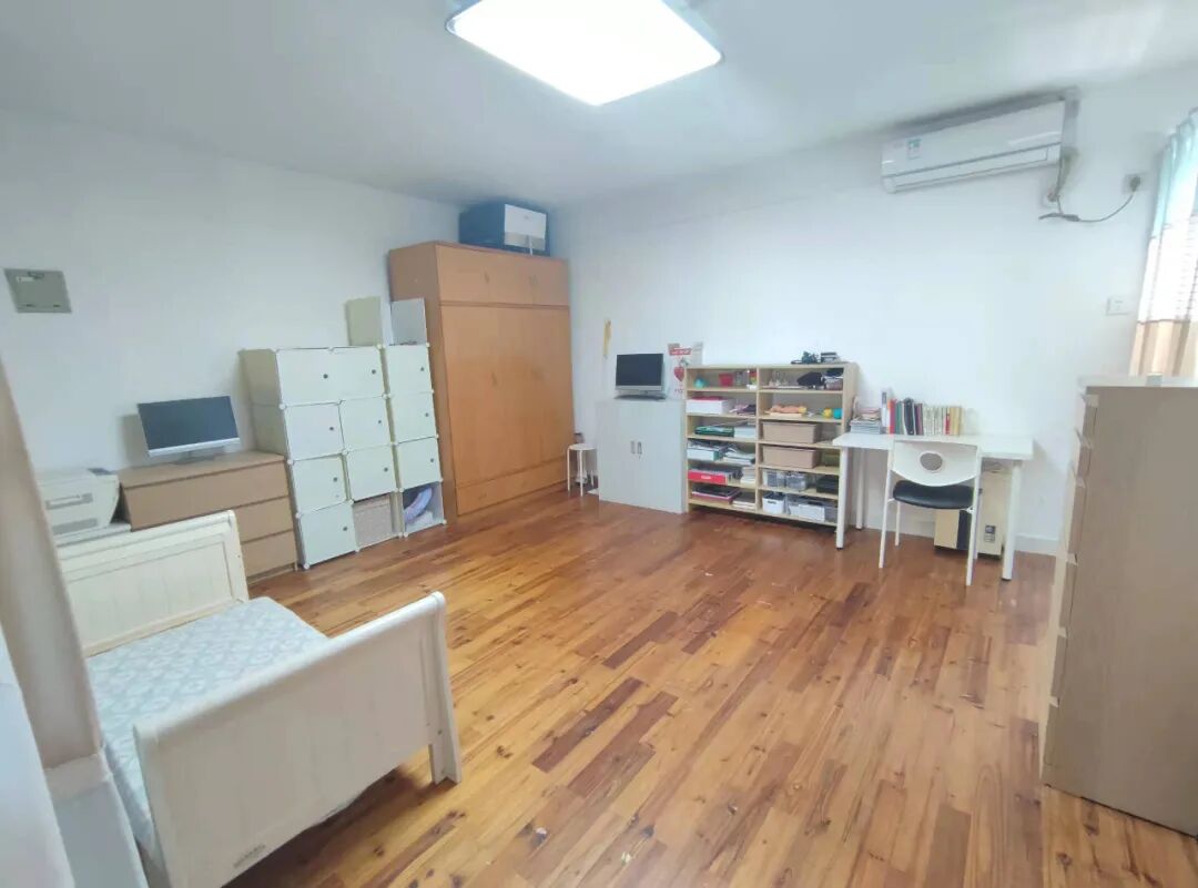 天河北总价1038万 | 太阳广场，174平四房，高层通风采光好，业主急售！