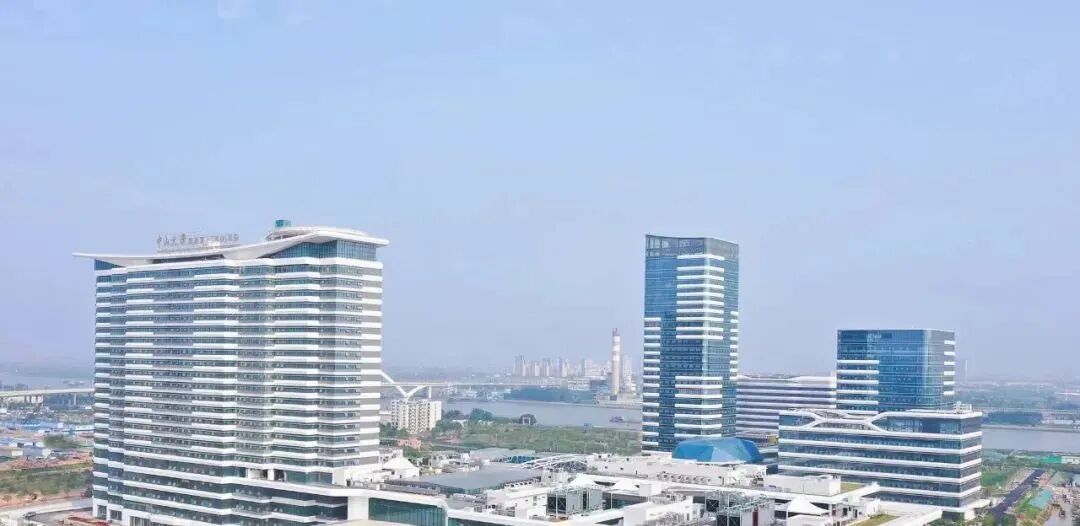 金融岛“头等舱”！270度环幕大平层，深业的杀手锏来了