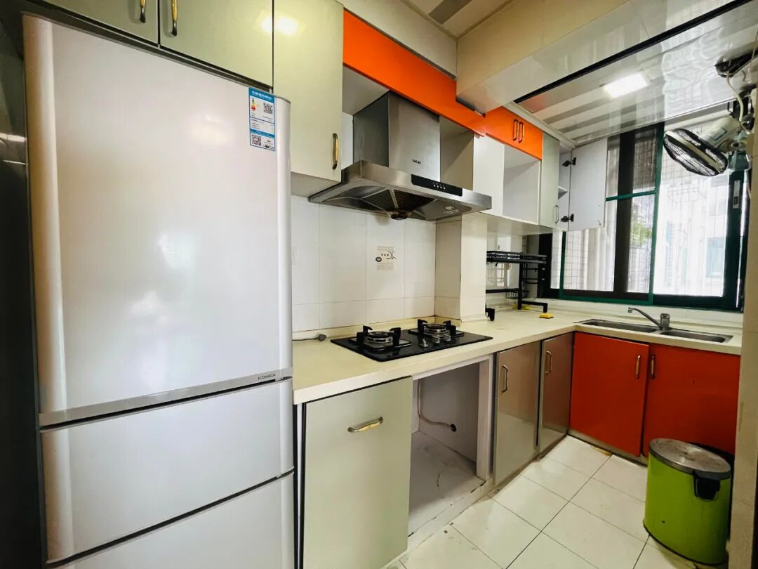 天河北二手房【金碧翡翠华庭】80平，总价600万！